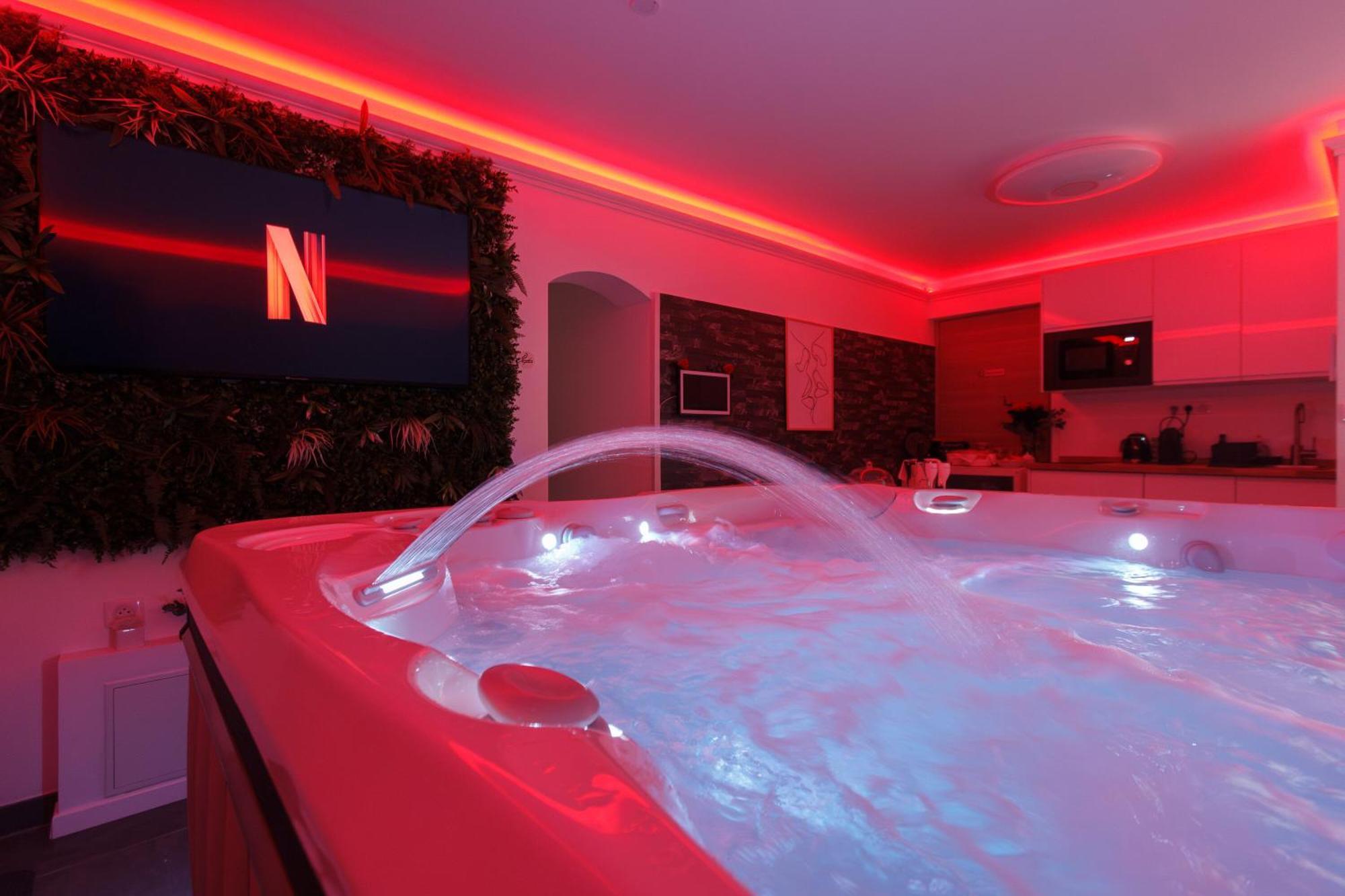 Casa Amor & Spa, Appartement Suite Jacuzzi & Piscine Chauffee Montfort-sur-Argens Exterior foto
