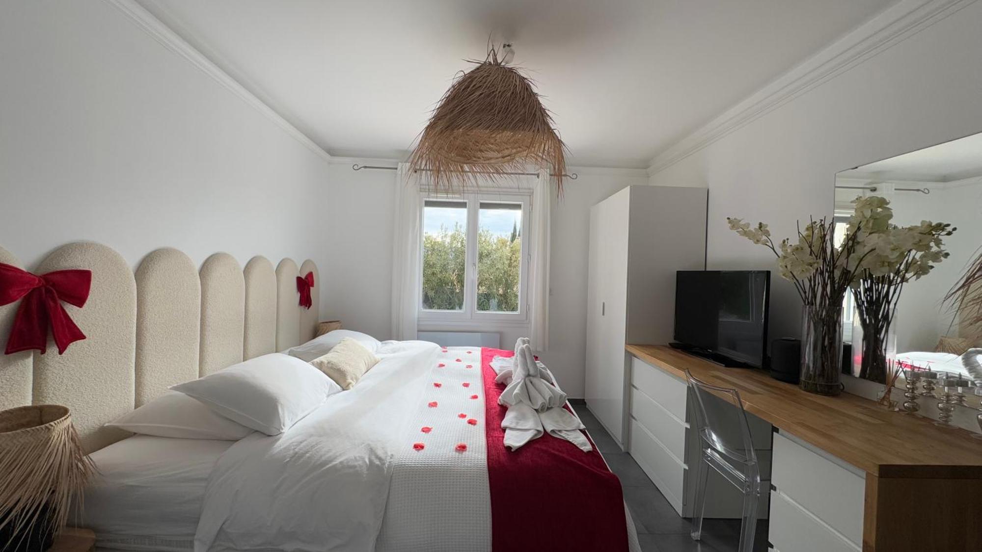 Casa Amor & Spa, Appartement Suite Jacuzzi & Piscine Chauffee Montfort-sur-Argens Exterior foto